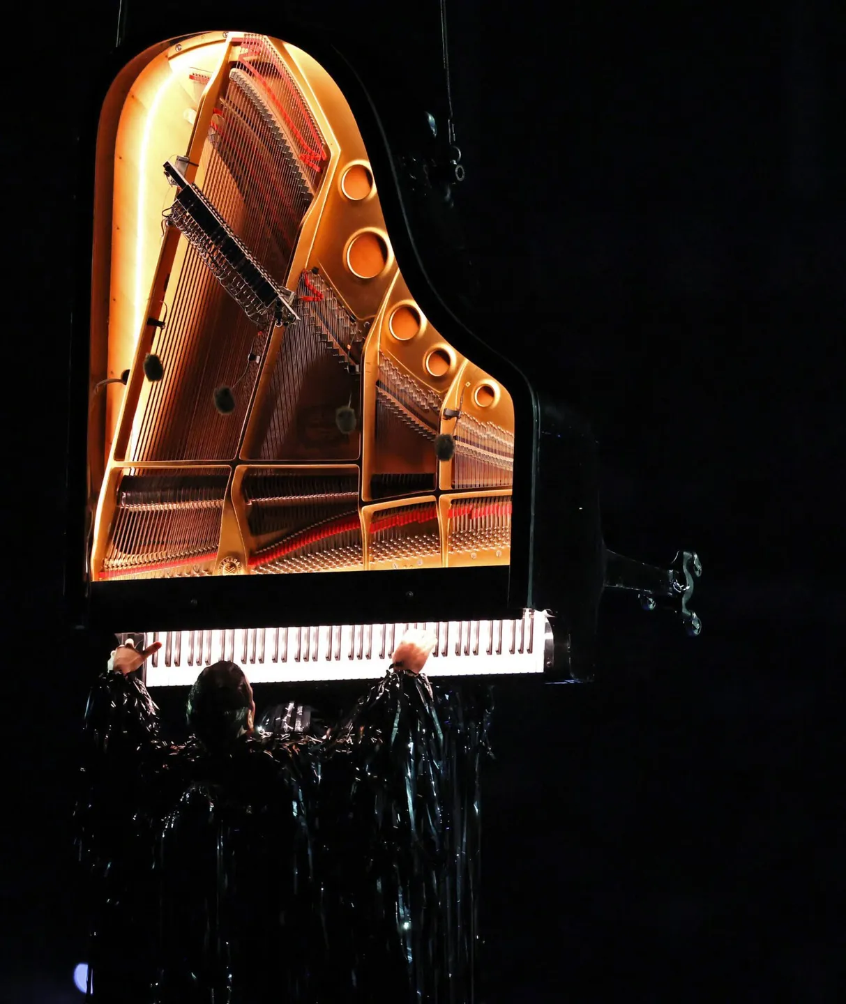 piano volant pendant les JO projet évènementiel avec fantasmagorie