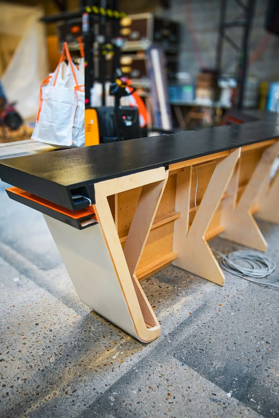 Les coulisses du GP Explorer, le desk par fantasmagorie